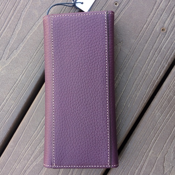 Dooney & Bourke Pebble Grain Accordion Clutch/Wallet - Picture 5 of 9